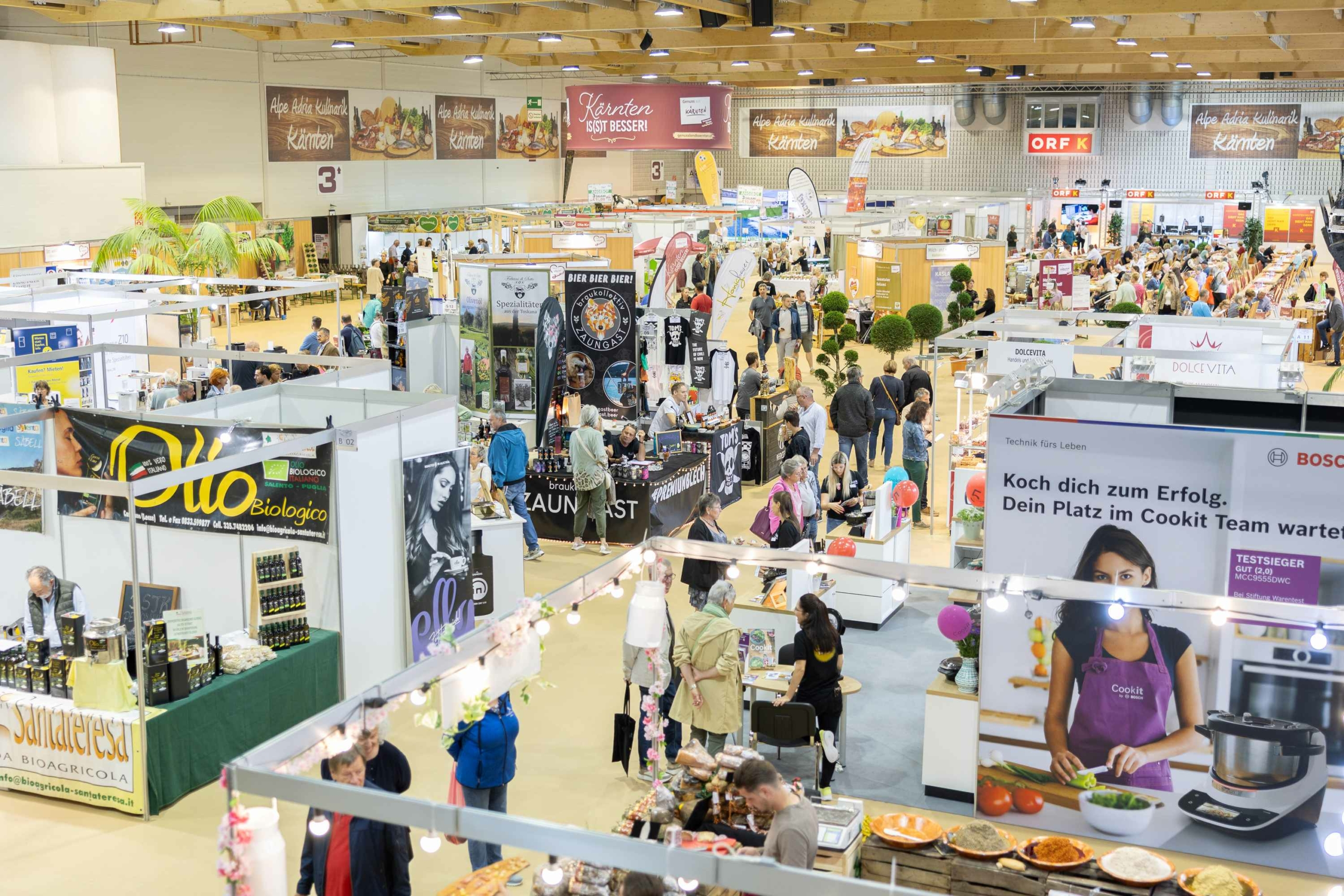 Messestände auf der Herbstmesse