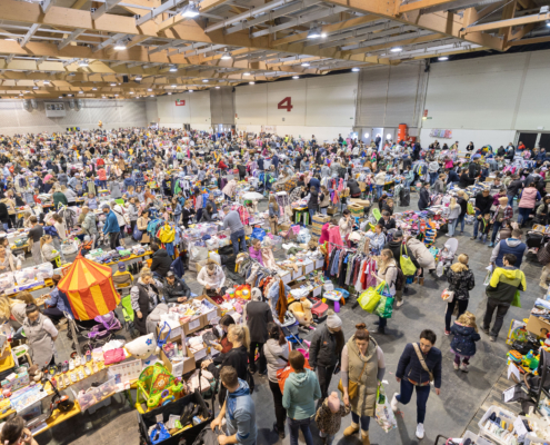 Aussteller und Besucher